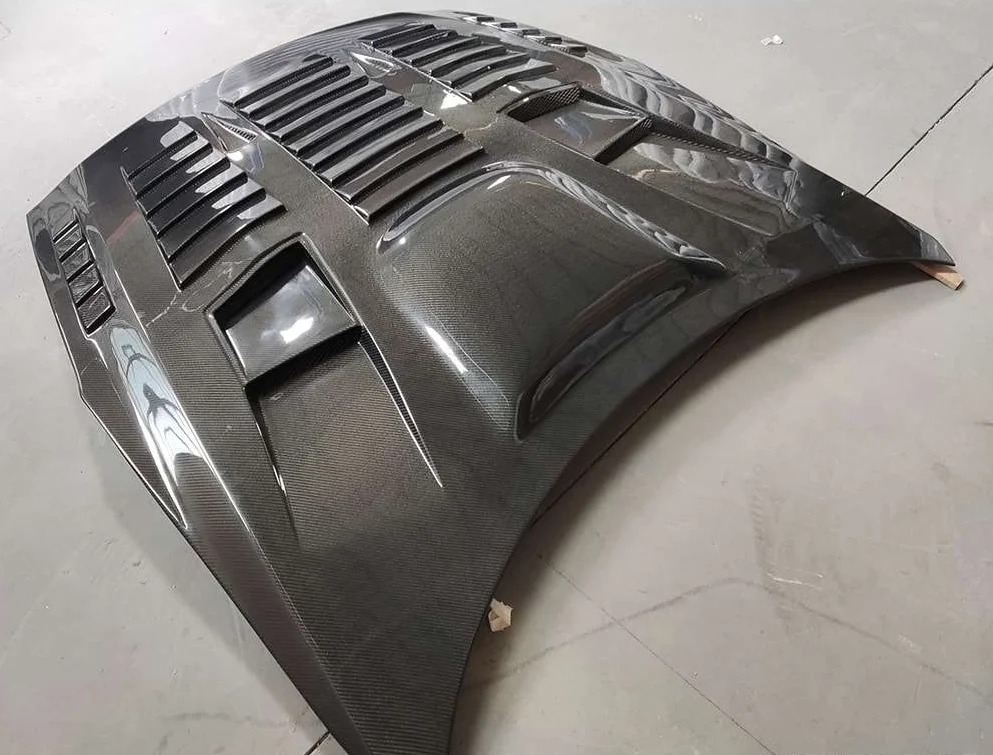 New Condition Carbon Fiber Engine Cover C-Style Front Bonnet Hood for  GTR R35